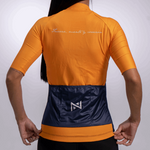 JERSEY GREGARIO MOSTAZA LINEA BLANCA MC MUJER